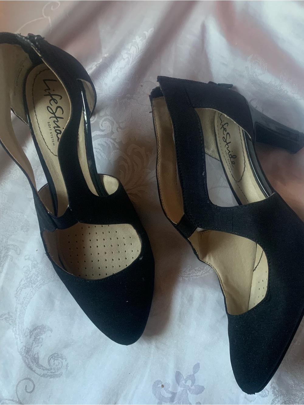 Life Stride Black Suede Cutout Mid Heel Pumps